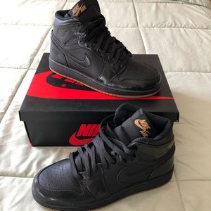 NEW! Air Jordan 1 Retro High Youth 4.5